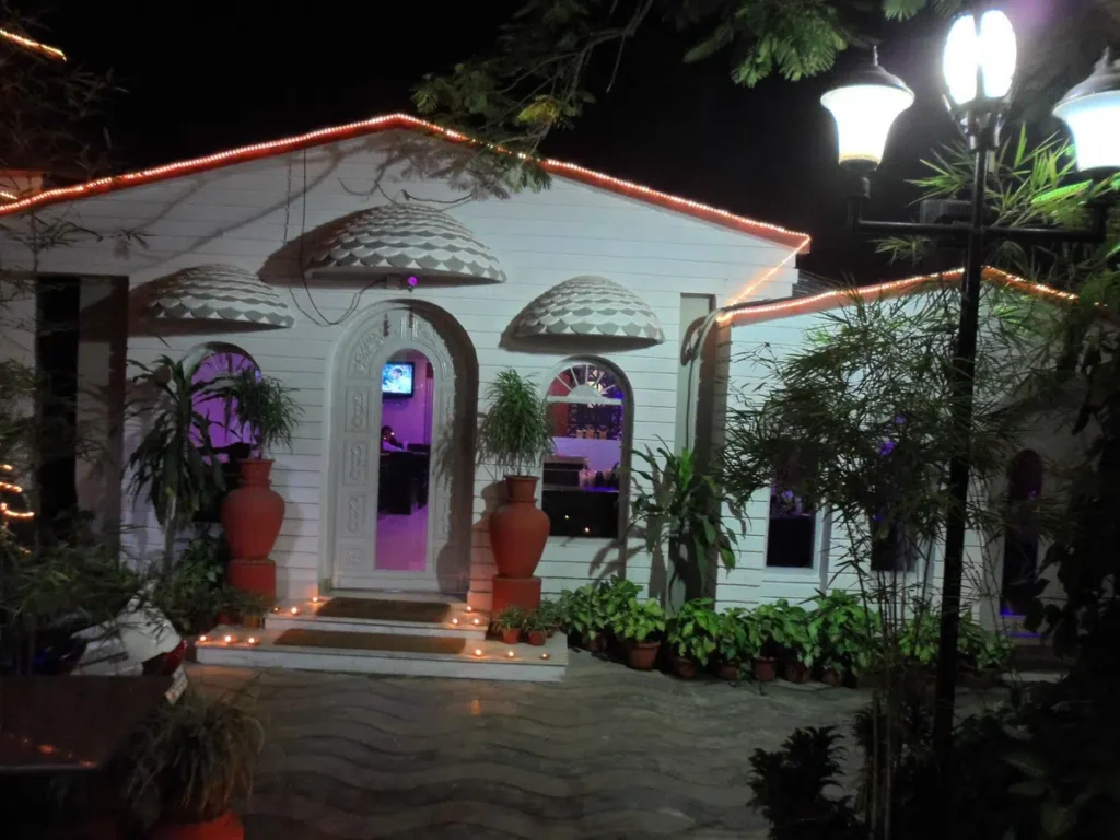 7 Best Private Cabin Restaurants in Agartala 1 Best Private Cabin Restaurants in Bathinda