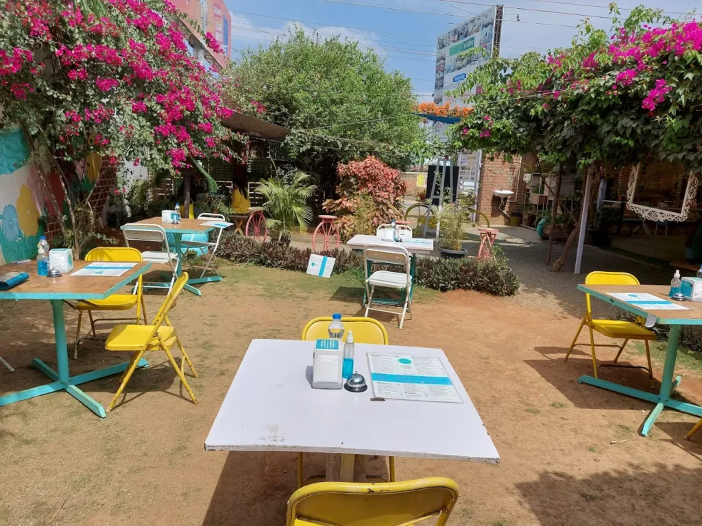 Good Vibes Only Zoeys